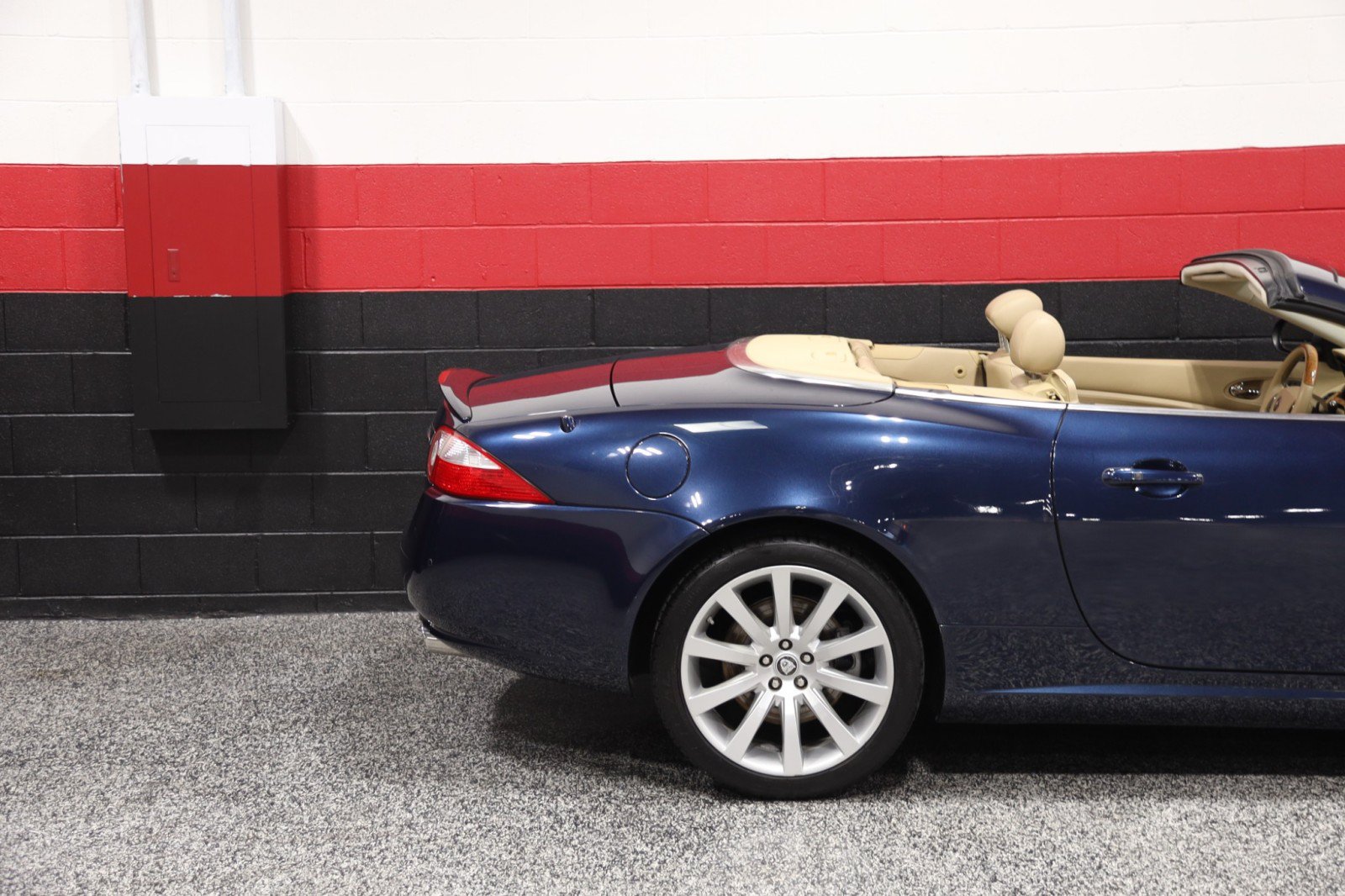 Used 2007 Jaguar XK Convertible RWD image 5