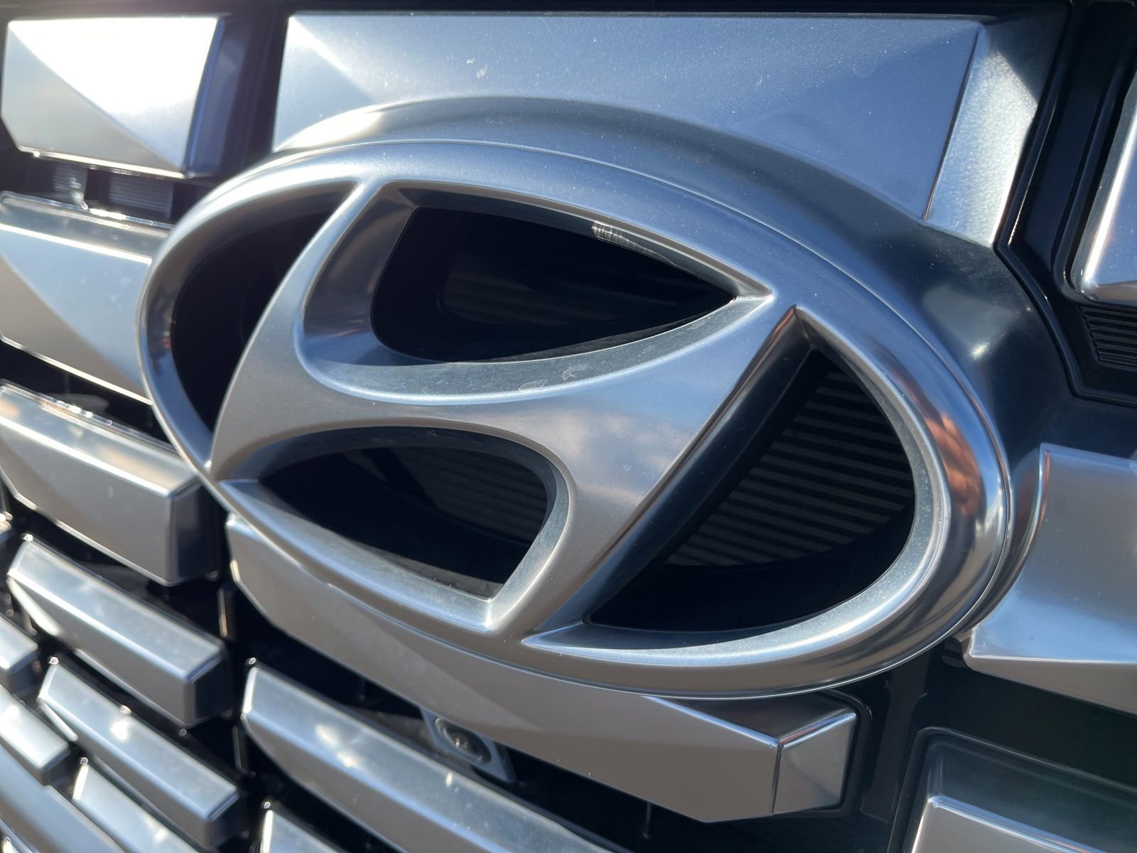 Used 2023 Hyundai Palisade Calligraphy image 50