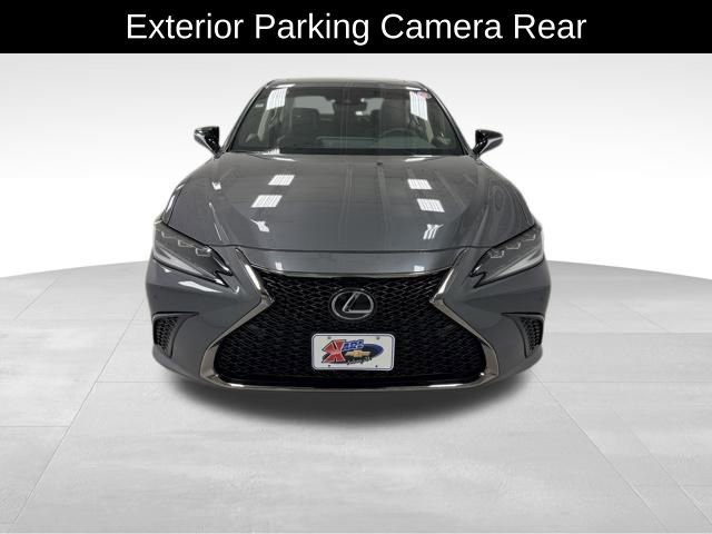 Used 2025 Lexus ES 300h F Sport image 9