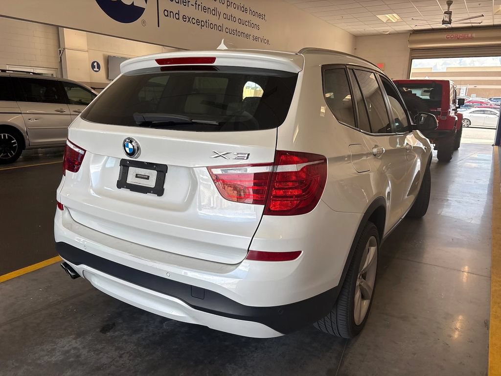 Used 2017 BMW X3 sDrive28i RWD image 4