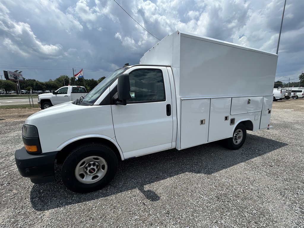 Used 2023 GMC Savana 3500 w/ Power Convenience Package RWD image 1