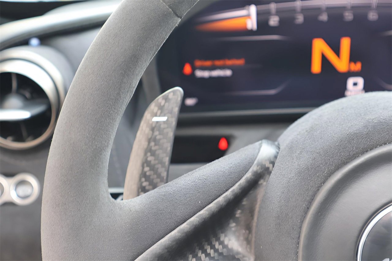 Used 2018 McLaren 720S Performance image 20