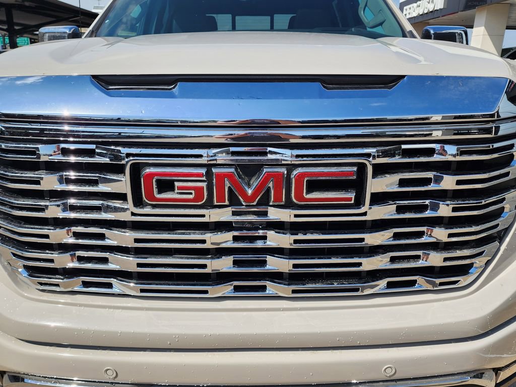 New 2026 GMC Sierra 1500 Denali image 9