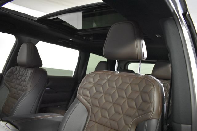 New 2026 Nissan Armada Platinum Reserve AWD/4WD image 11