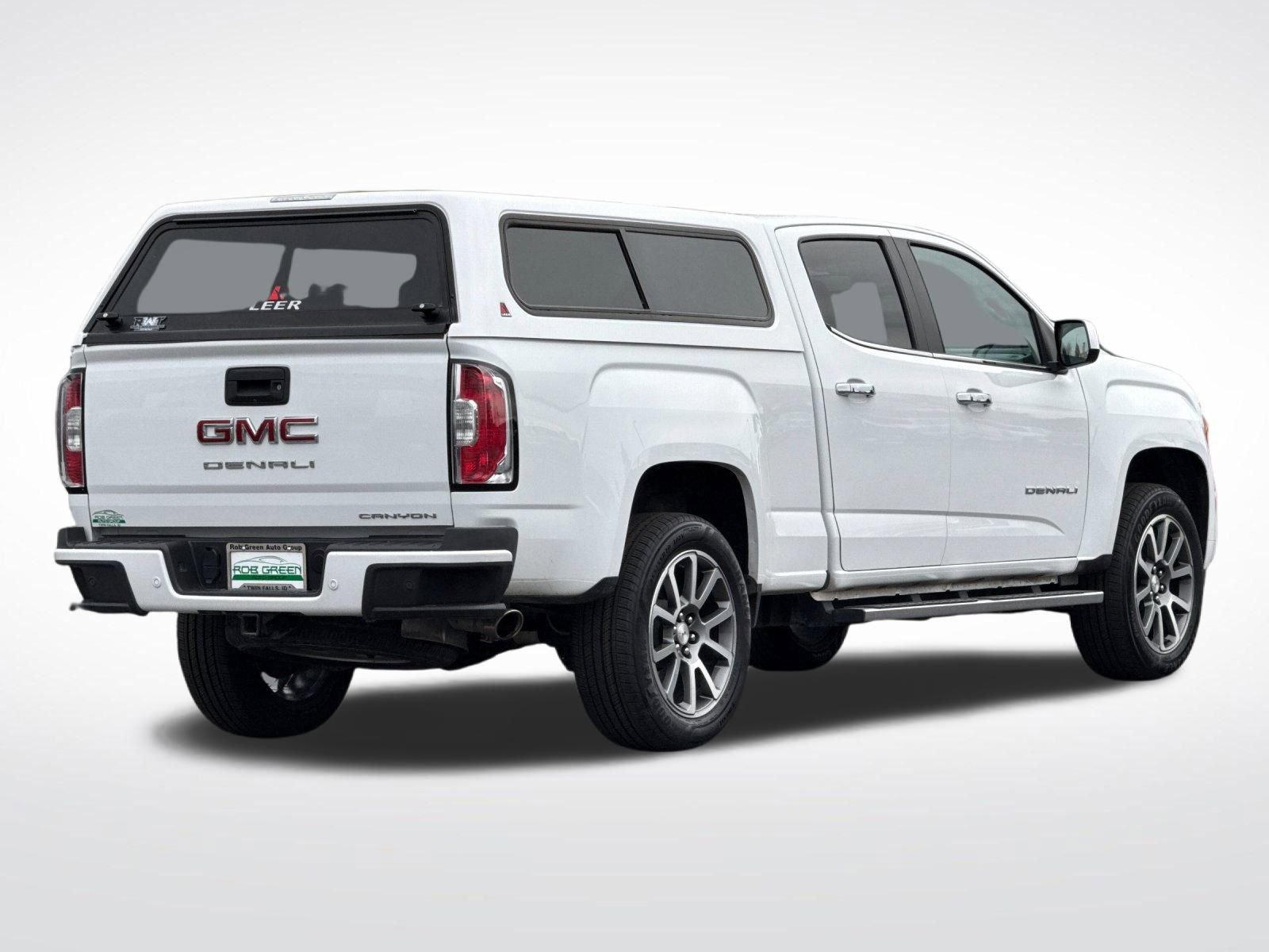 Used 2022 GMC Canyon Denali image 3