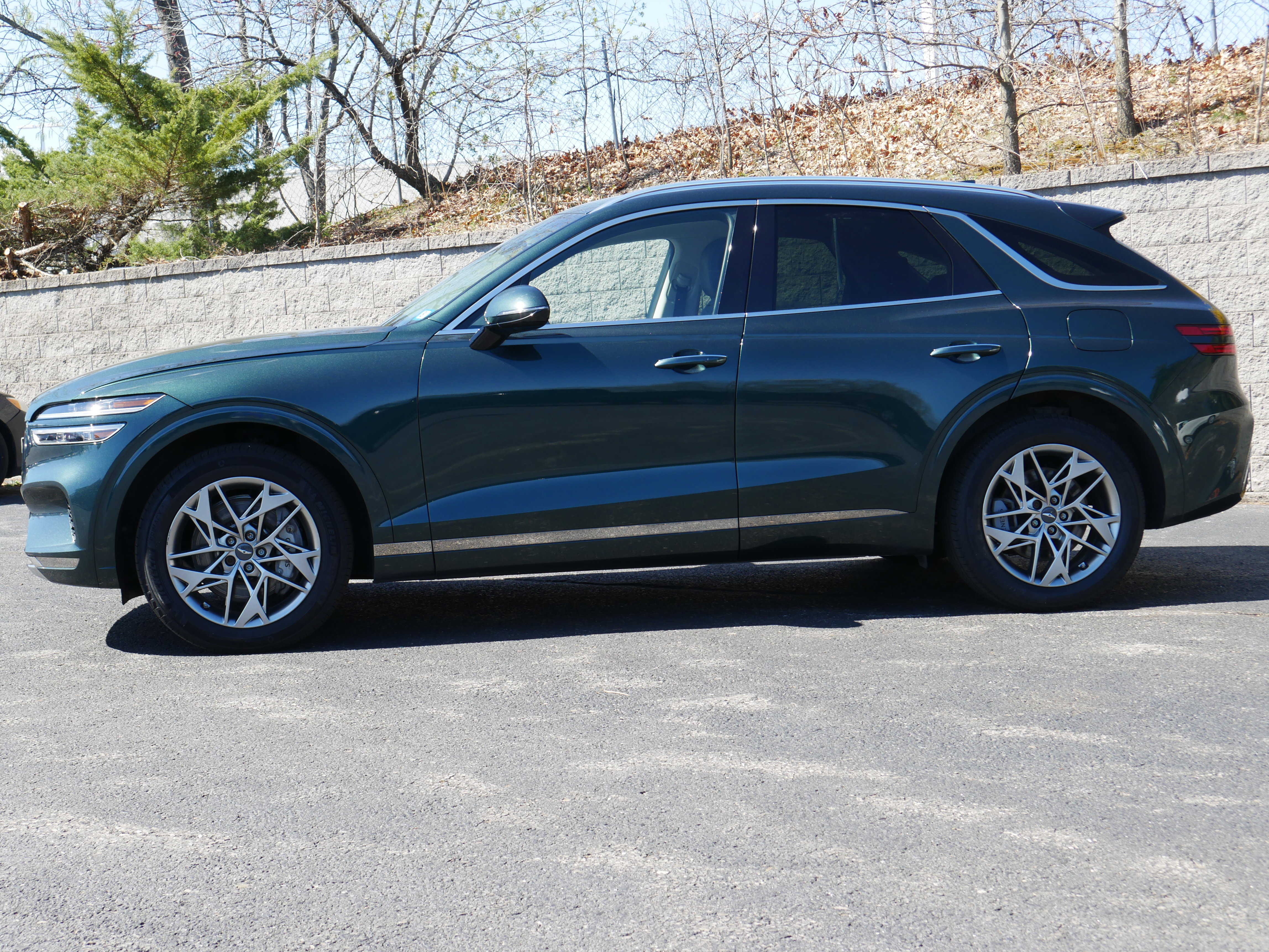 Used 2023 Genesis GV70 2.5T w/ Select Package AWD/4WD image 3