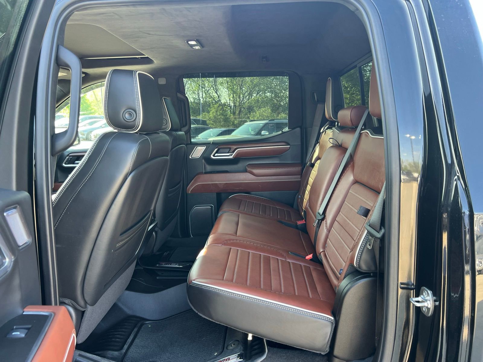 Used 2025 GMC Sierra 1500 Denali Ultimate image 19