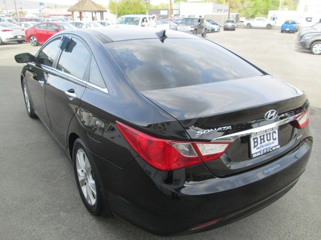 Used 2013 Hyundai Sonata Limited w/ Premium Pkg FWD image 4