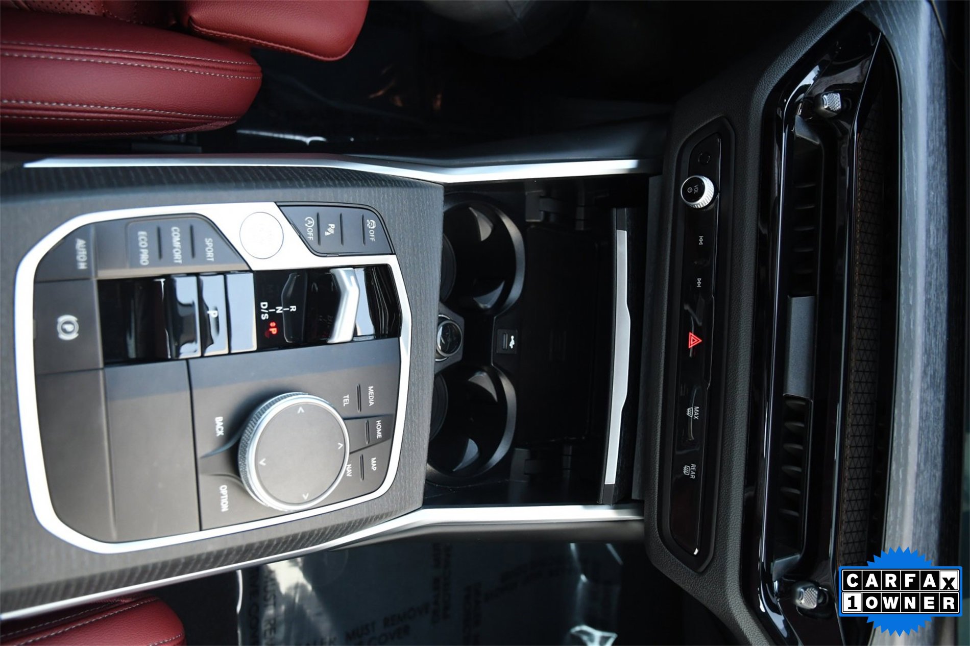 Used 2025 BMW 330i Sedan w/ Convenience Package image 16