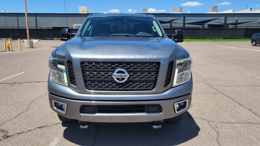 Used 2016 Nissan Titan SV AWD/4WD image 3