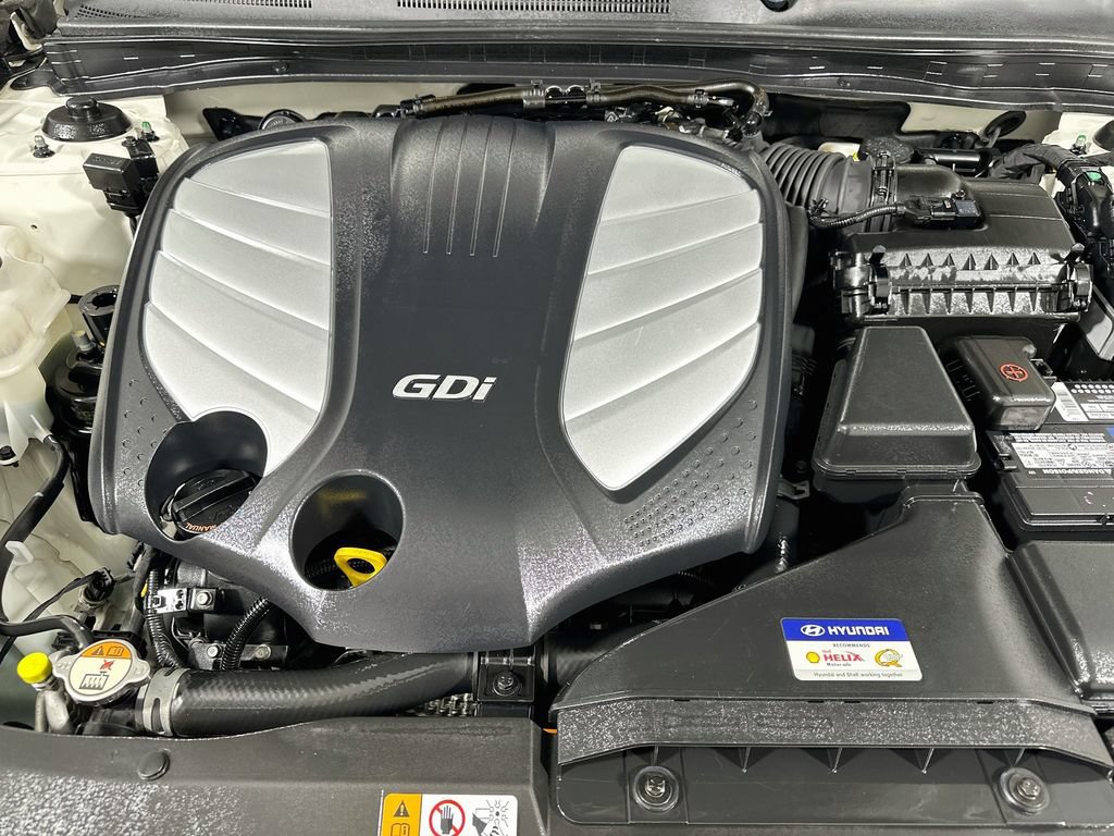 Used 2017 Hyundai Azera FWD image 19