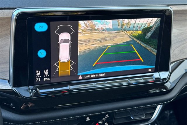 Used 2024 Volkswagen Atlas SE image 23