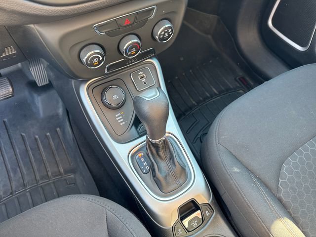 Used 2017 Jeep Compass Sport image 21