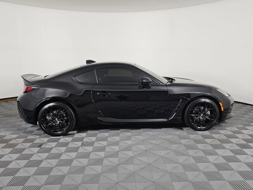 Used 2025 Toyota GR86 Premium w/ ALL Weather Mat Package (TMS) image 2