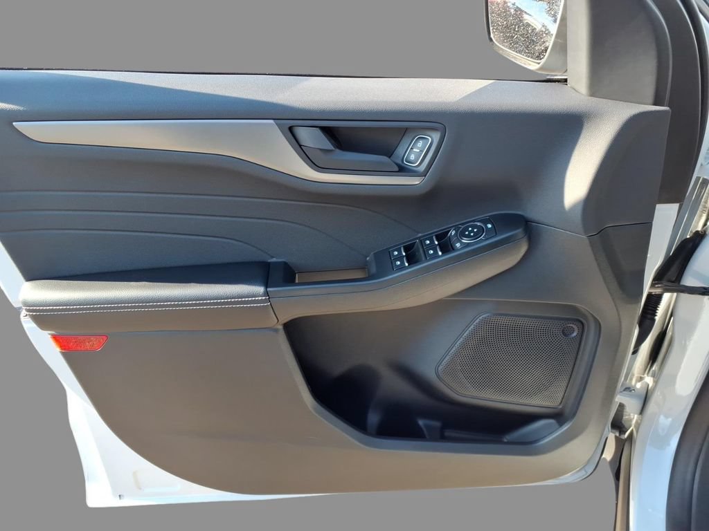 New 2025 Ford Escape Active w/ Tech Pack #1 AWD/4WD image 16