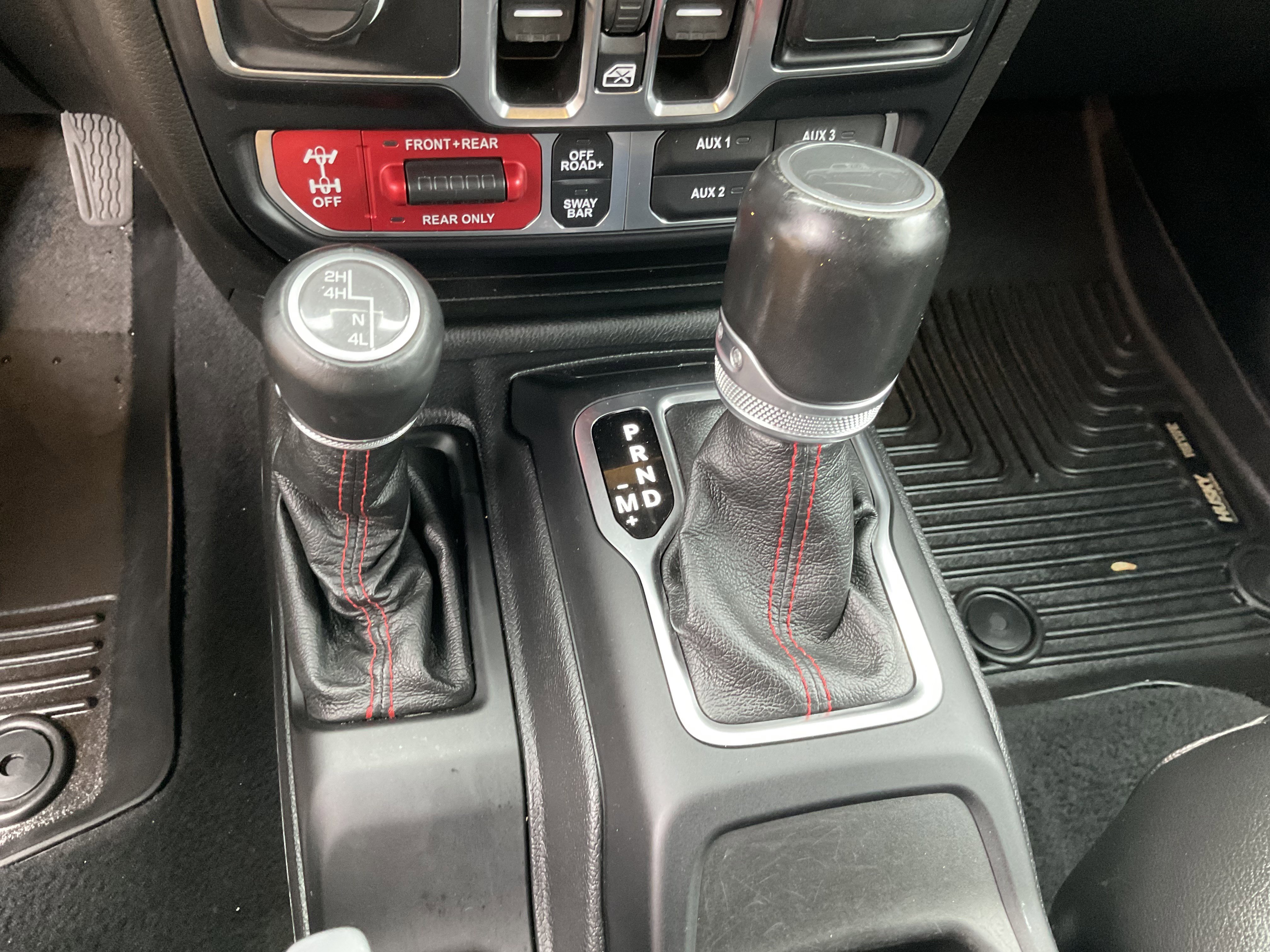 Used 2020 Jeep Gladiator Rubicon w/ Advanced Safety Group image 22