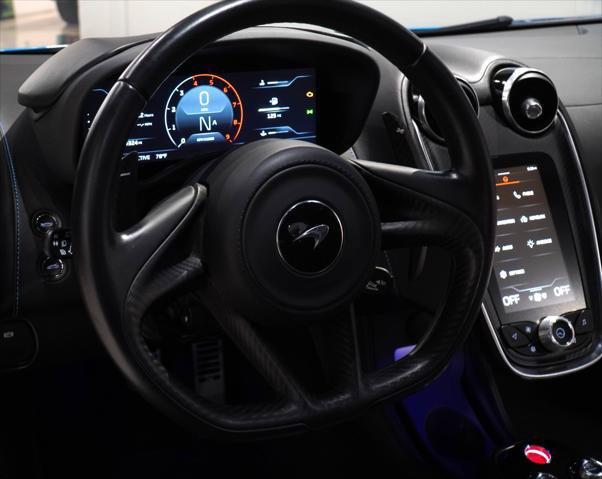 Used 2022 McLaren GT RWD image 25