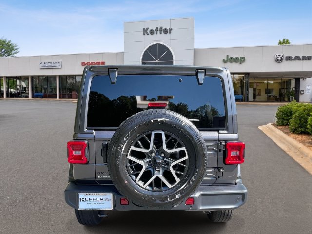New 2027 Jeep Wrangler Unlimited Sahara AWD/4WD image 5
