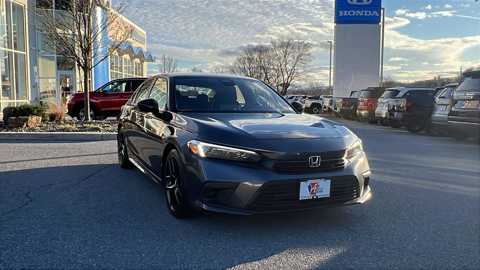 Used 2024 Honda Civic Sport image 1