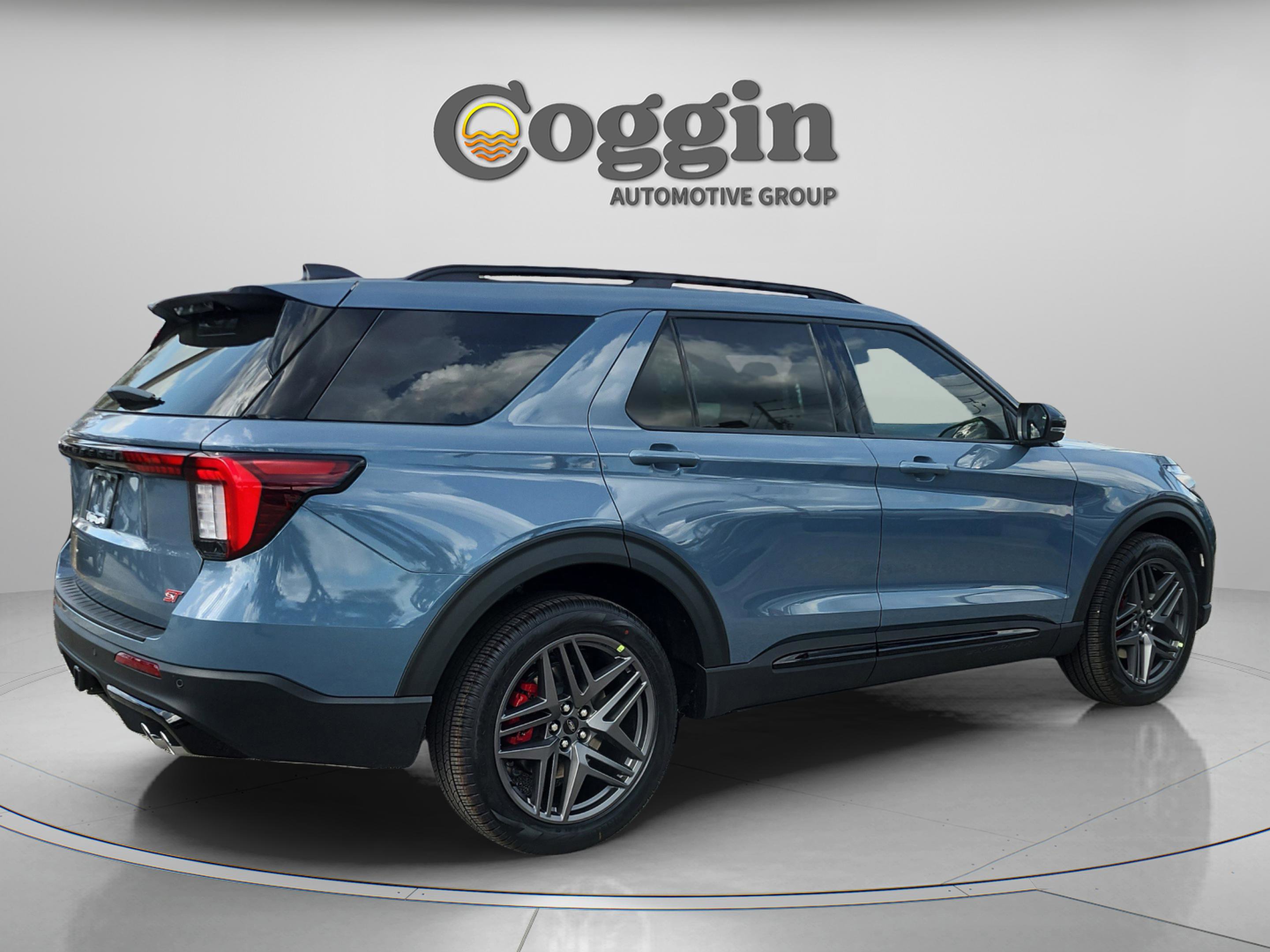 Certified 2026 Ford Explorer ST w/ Sun And Sound Package AWD/4WD image 6