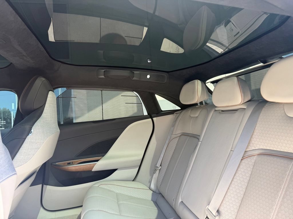 Used 2025 Lucid Air Grand Touring AWD/4WD image 10