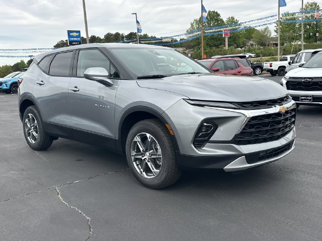 New 2026 Chevrolet Blazer LT w/ LPO, Floor Liner Package FWD image 3