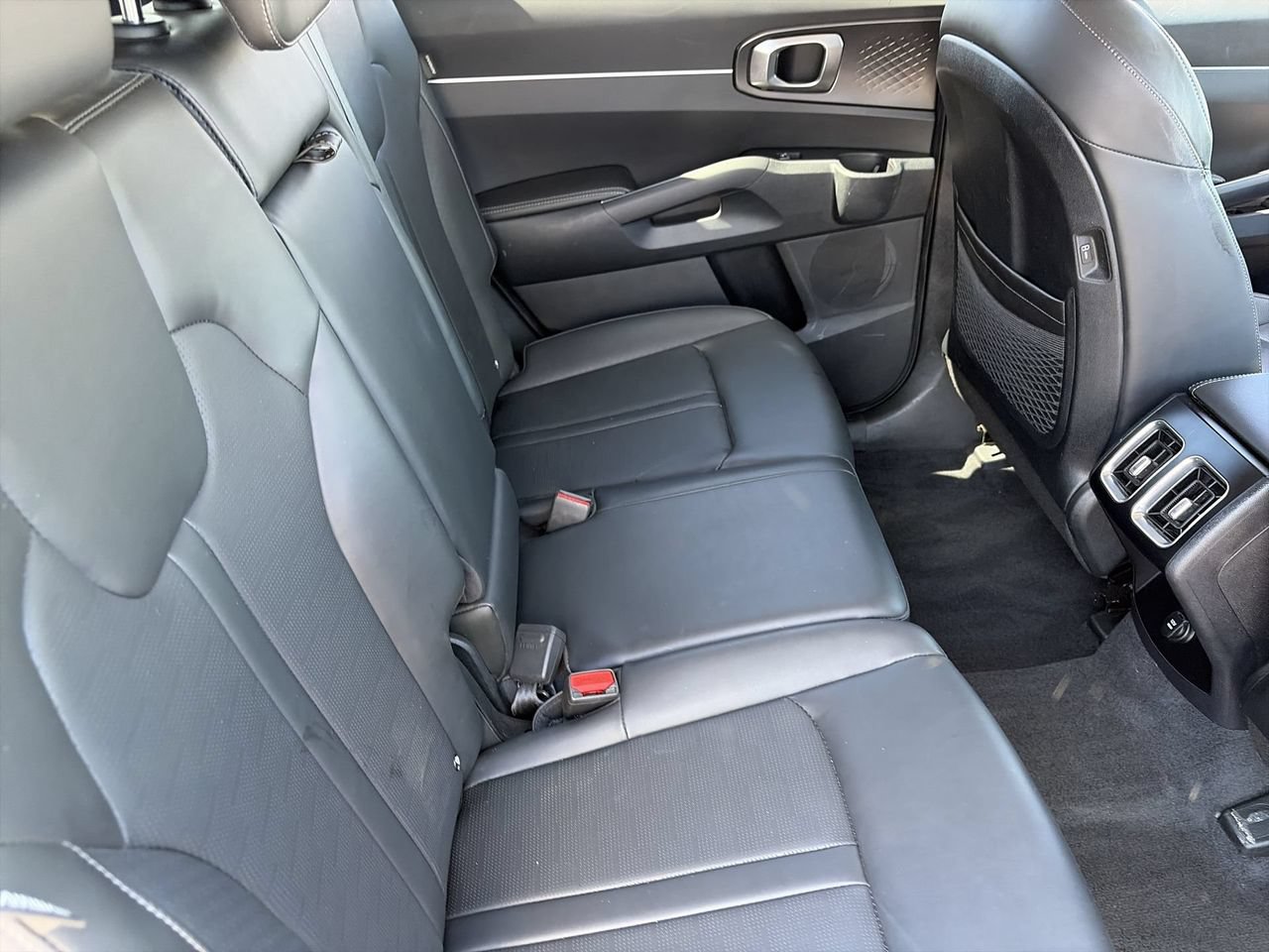 Certified 2024 Kia Sorento S w/ Panoramic Sunroof Package FWD image 12
