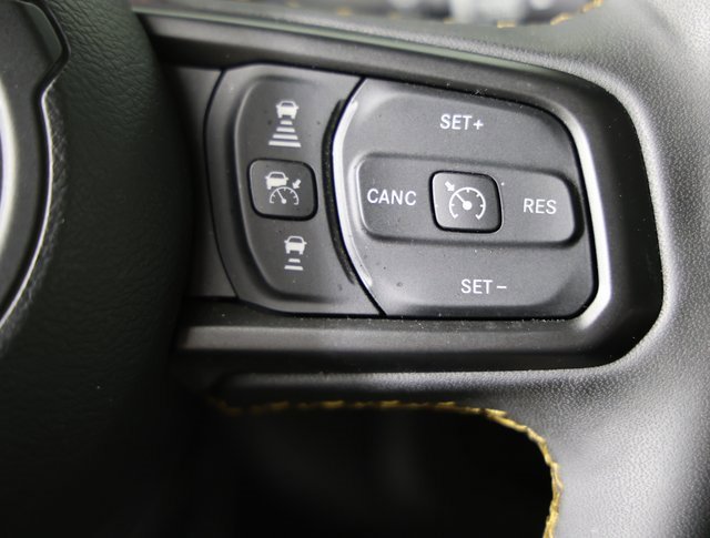 Used 2024 Jeep Gladiator Sport image 15