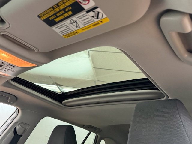 Used 2019 Toyota RAV4 XLE FWD image 12