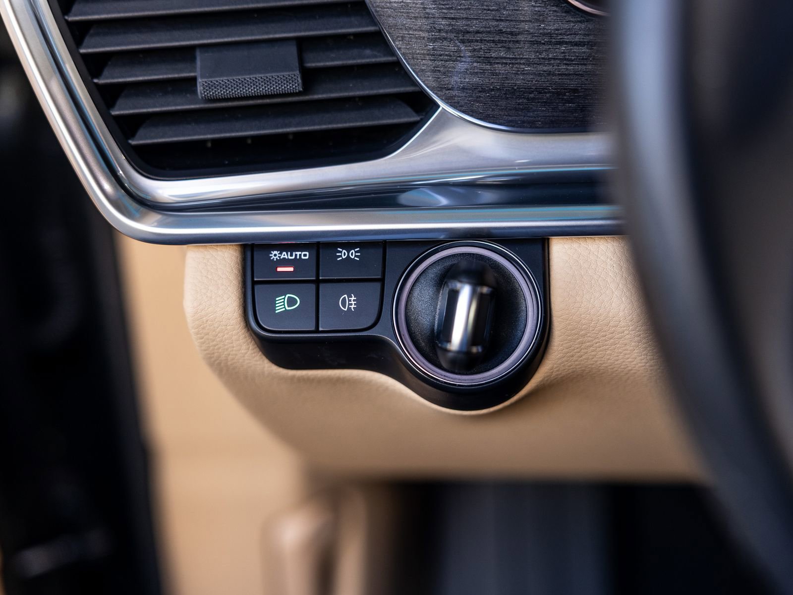 Certified 2023 Porsche Panamera Platinum Edition image 49