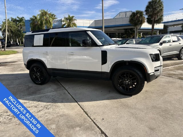 Used 2025 Land Rover Defender 110 S AWD/4WD image 15
