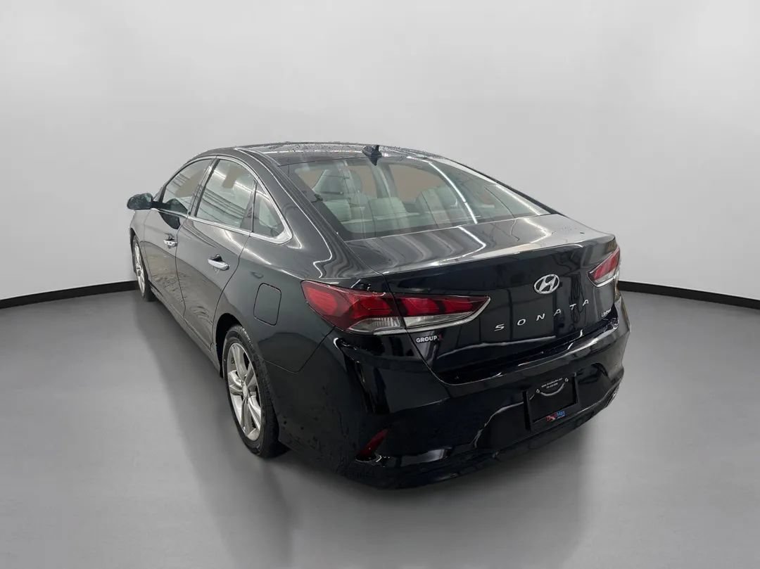 Used 2018 Hyundai Sonata Limited w/ Limited Ultimate Package 03 FWD image 7