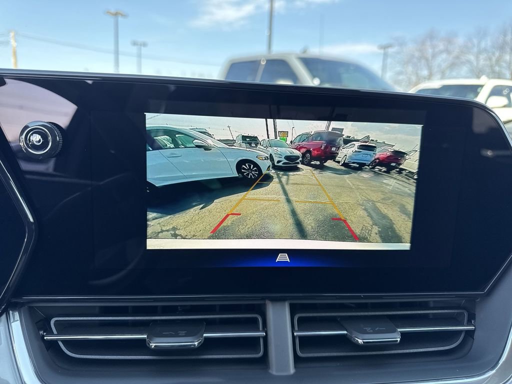 New 2026 Chevrolet Trax LT image 17