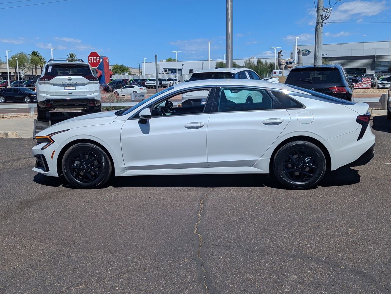 Used 2025 Kia K5 LXS FWD image 3