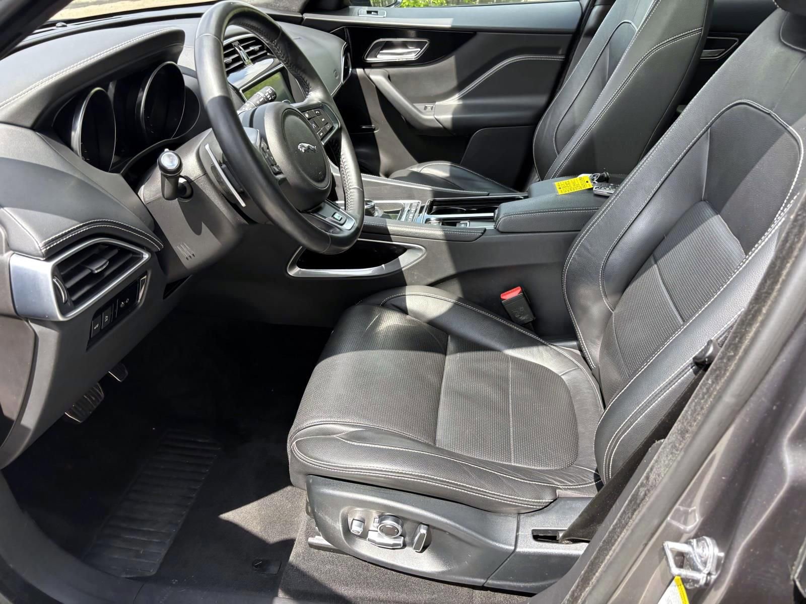 Used 2019 Jaguar F-PACE R-Sport AWD/4WD image 12