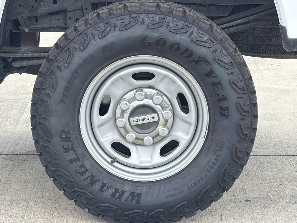 Used 2023 Ford F250 XL w/ 360-Degree Camera Package AWD/4WD image 23