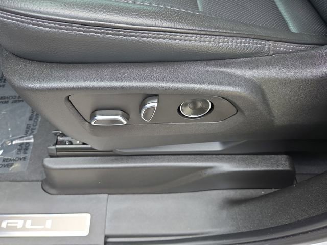 Certified 2023 GMC Yukon XL Denali image 19