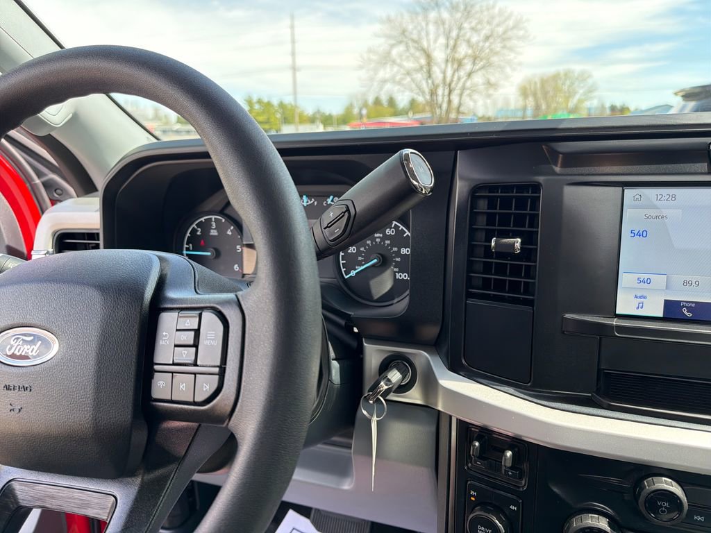 Used 2026 Ford F550 4x4 Regular Cab Super Duty image 20