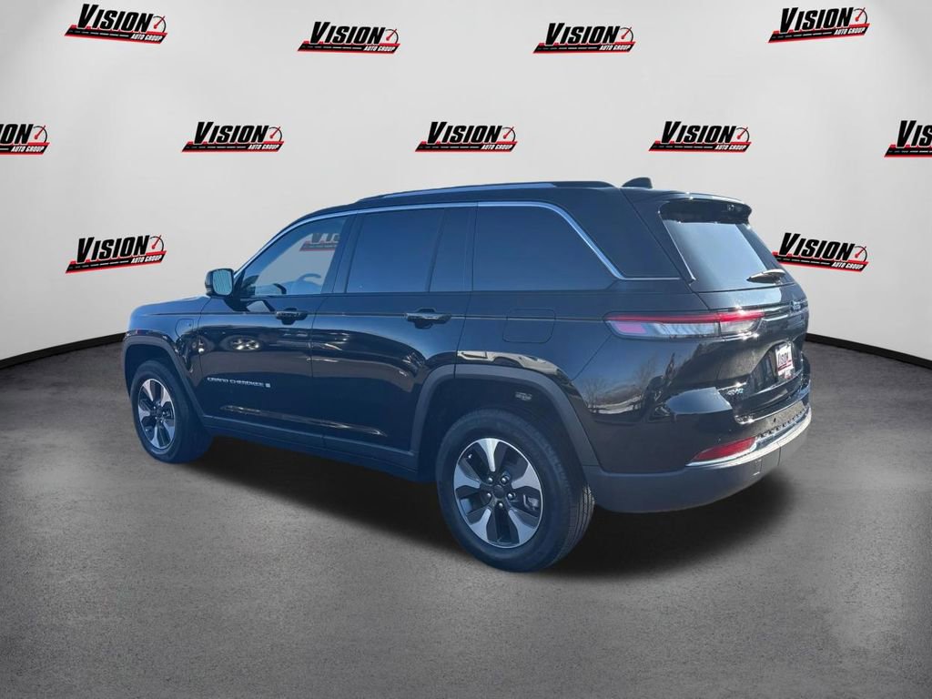 Used 2022 Jeep Grand Cherokee Limited 4xe w/ Luxury Tech Group II image 7