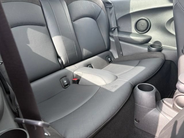 Used 2023 MINI Cooper S w/ Signature Upholstery Package FWD image 18