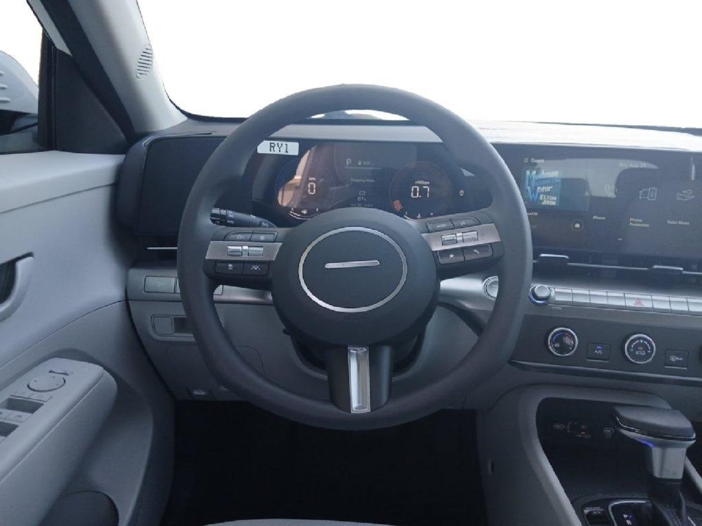 New 2027 Hyundai Kona SE FWD image 12