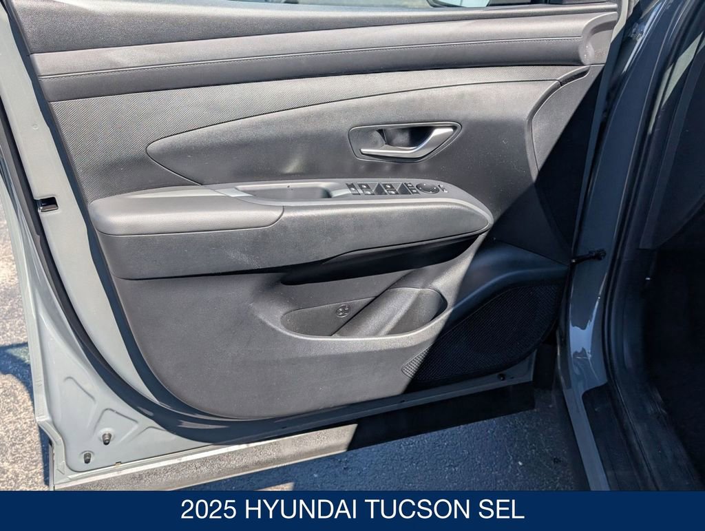 Used 2025 Hyundai Tucson SEL image 11