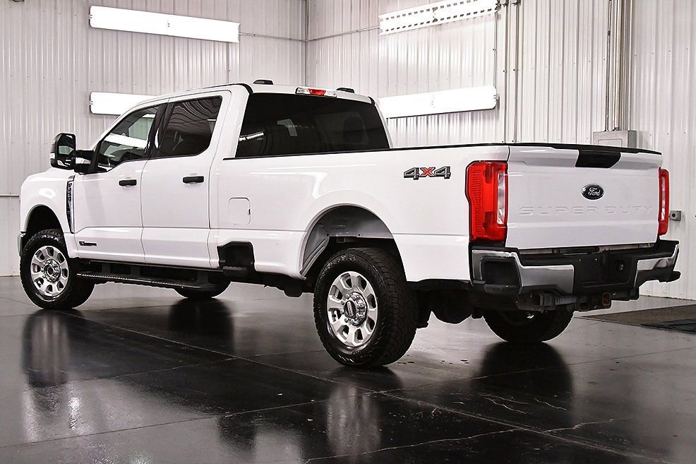 Used 2024 Ford F250 XLT image 5
