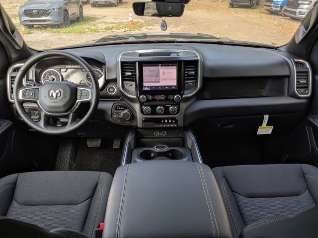 New 2026 RAM 1500 Express AWD/4WD image 14