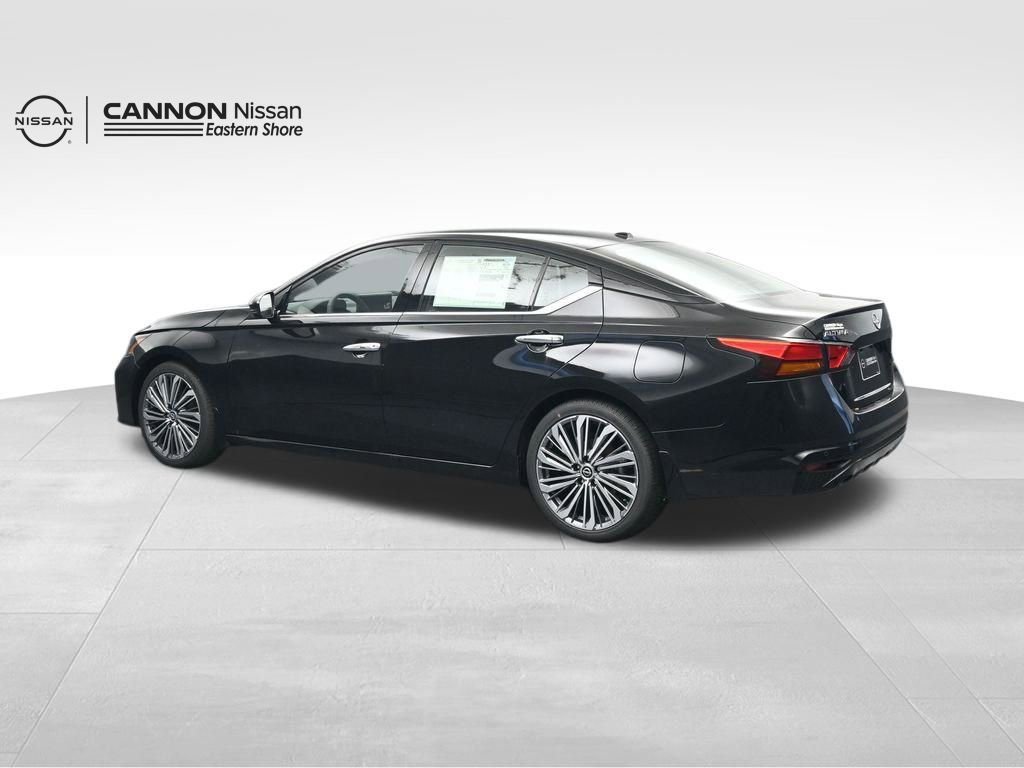New 2025 Nissan Altima 2.5 SL image 3