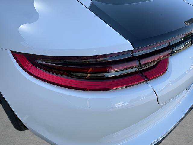 Used 2018 Porsche Panamera Turbo Executive image 33