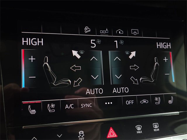 Used 2020 Audi e-tron Premium Plus image 24