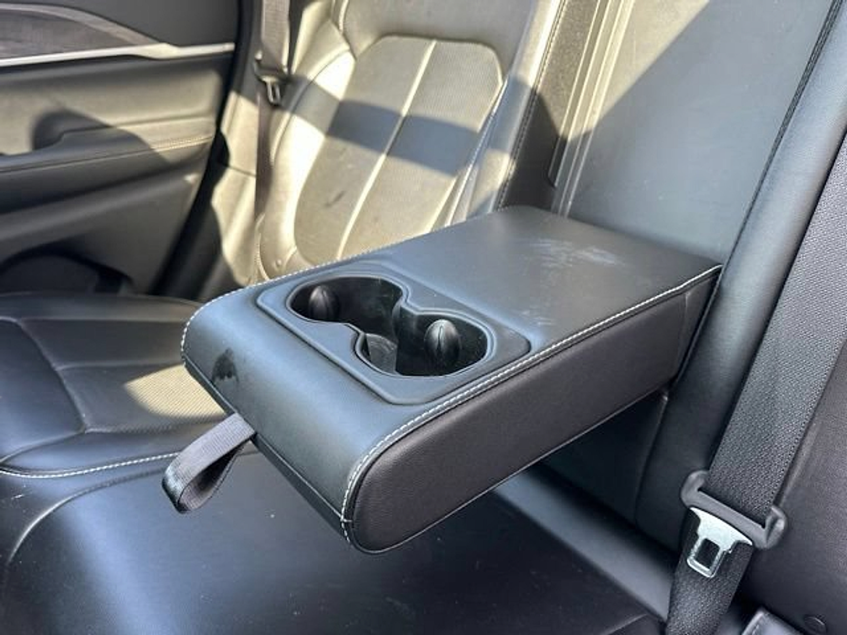 Used 2022 Jeep Grand Cherokee Limited 4xe w/ Luxury Tech Group II AWD/4WD image 16