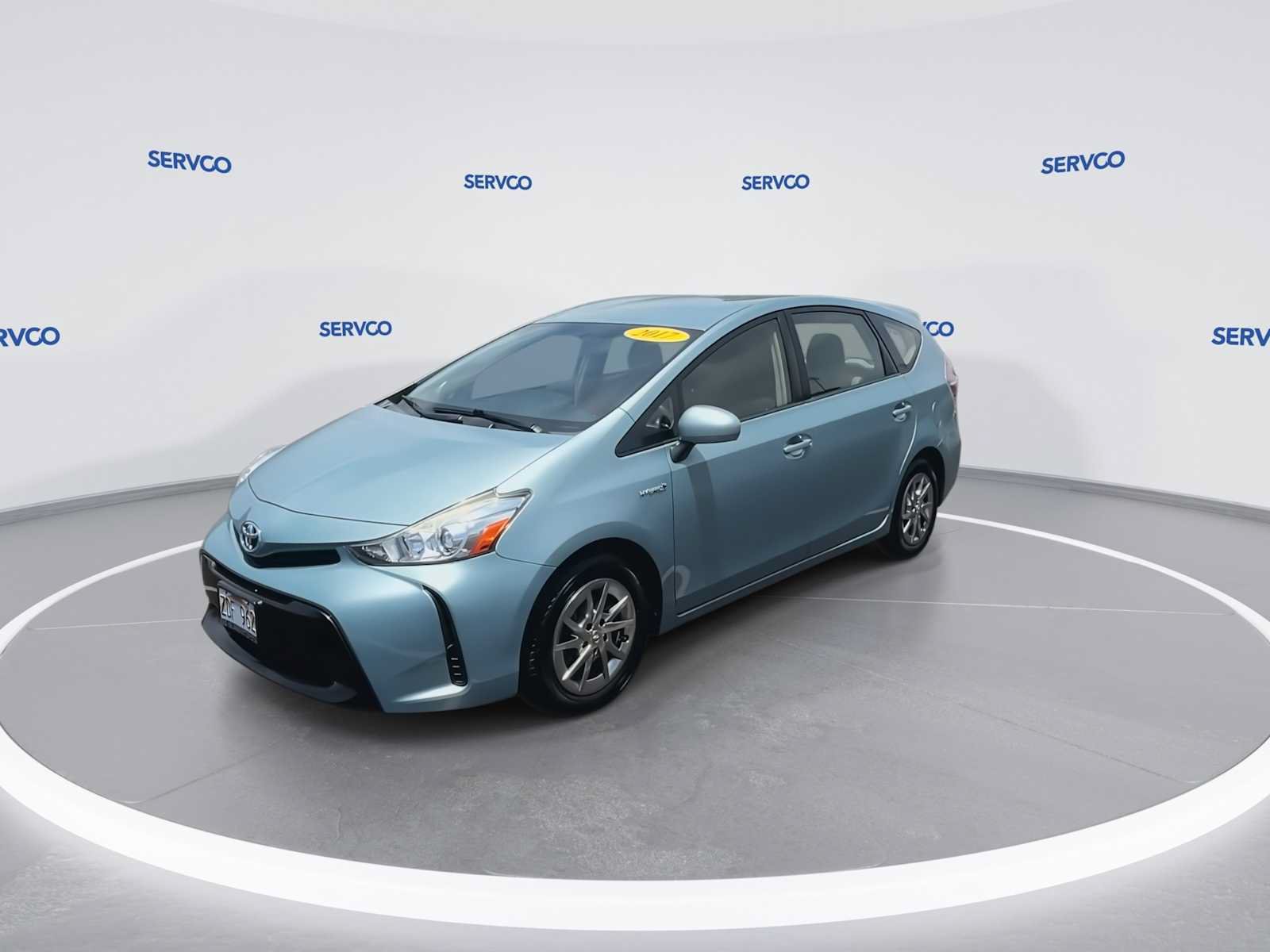 Used 2017 Toyota Prius V Three FWD image 4