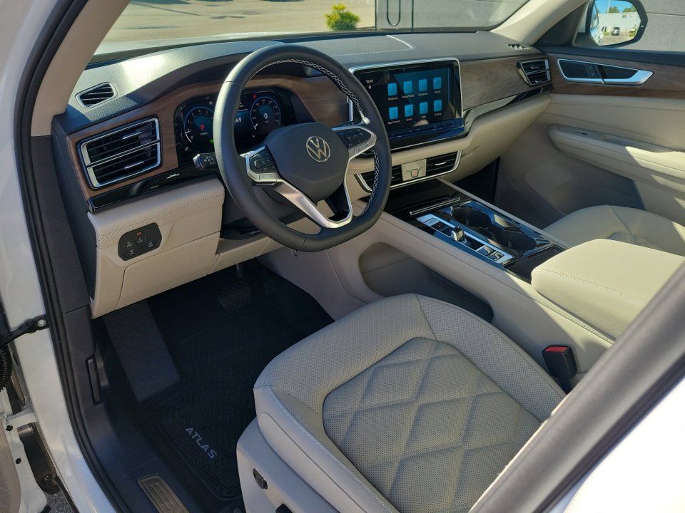 New 2026 Volkswagen Atlas SE image 30